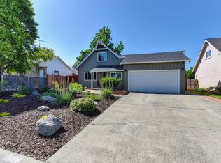 2113 Surrey Rd, Sacramento, CA 95815