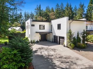 6680 NE Ralston Rd, Bainbridge Island, WA 98110