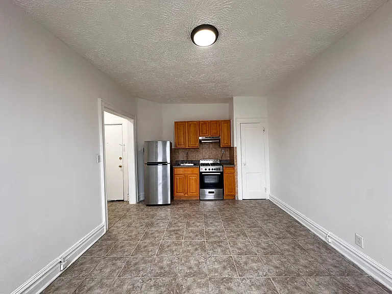 155 W 29th St #33E — Photo 2