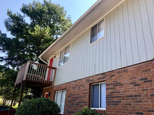 Cozy Condo in Clemson!, 812 Creekside Dr #426174f82, Clemson, SC 29631