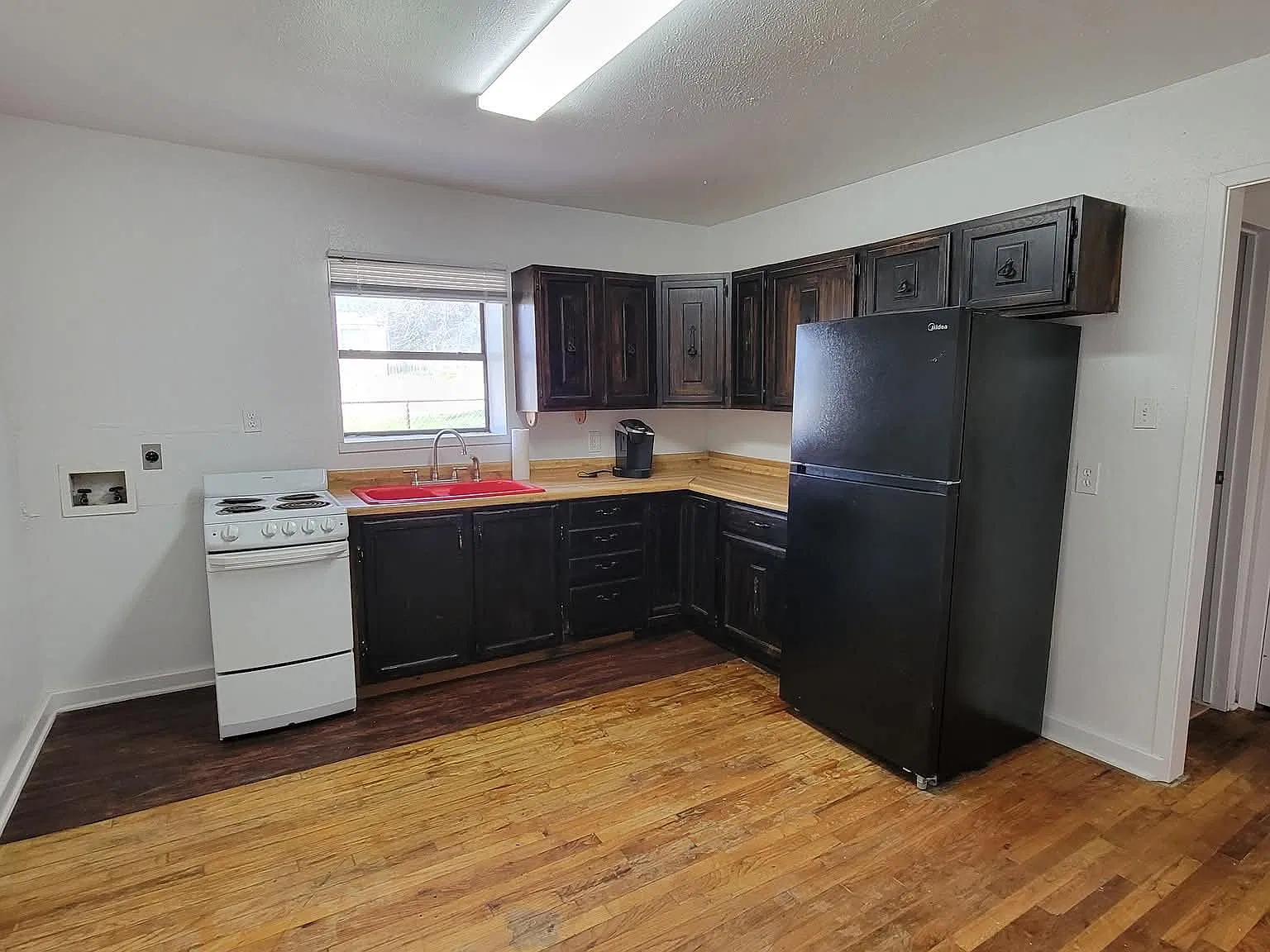 1 bed, 800 sqft, $1,100 — Photo 1