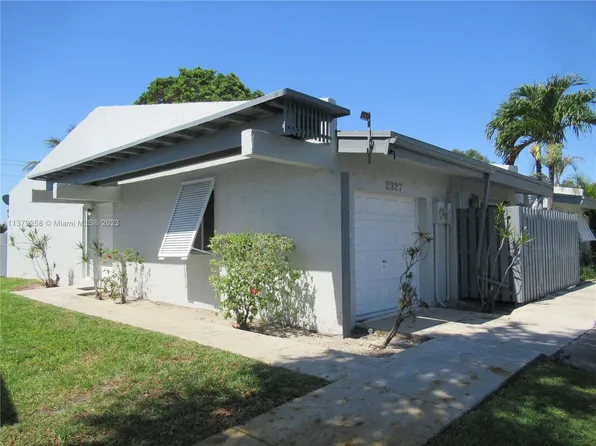 2327 N 37th Ave, Hollywood, FL 33021