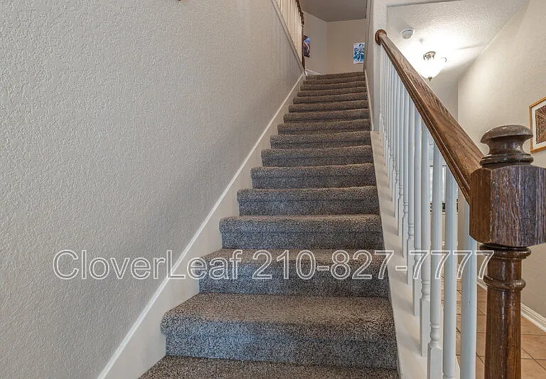 551 Ginsberg Dr — Photo 16