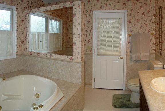 Fabulous master bath w/separate shower.