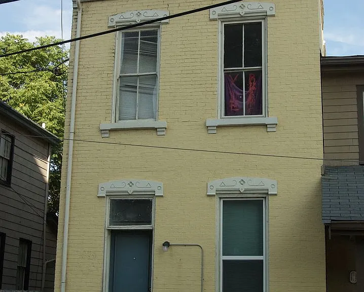 2829 Glendora Ave — Photo 1