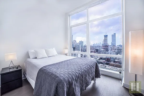 Rented by Halstead Real Estate | media 63