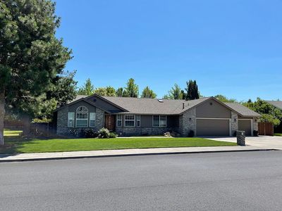 2765 NE Yellow Ribbon Dr, Bend, OR, 97701