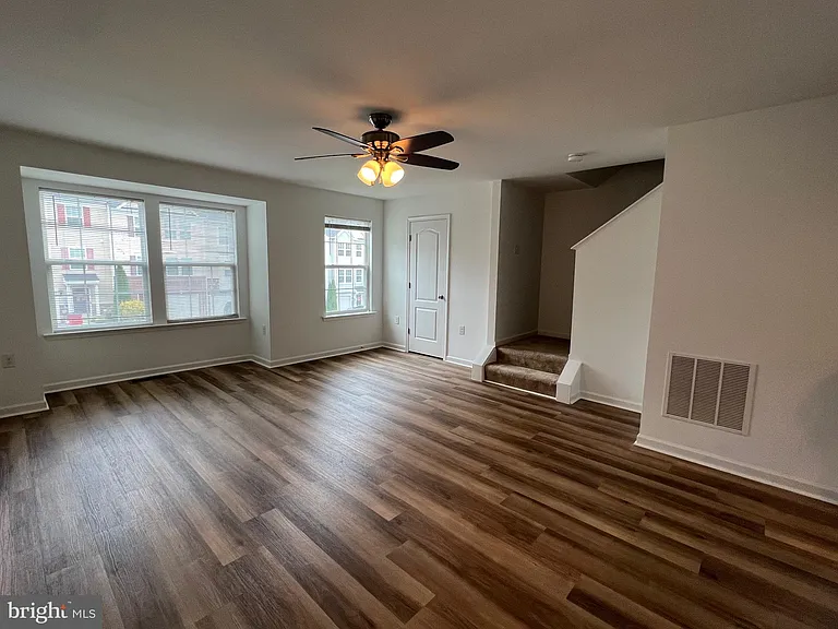 51 Ventura Way — Photo 7