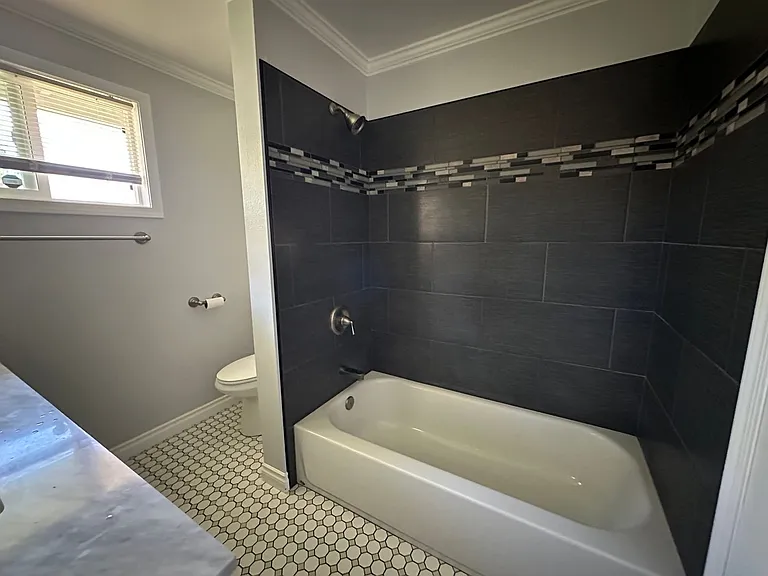 5301 Bel Aire Dr — Photo 15