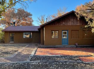 1735 Blake Rd SW, Albuquerque, NM 87105