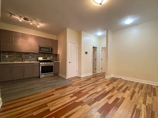 Rented by Target Realty Group | media 1