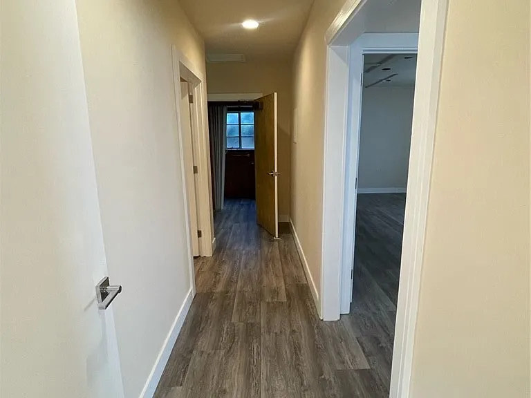208 S Louise St — Photo 19