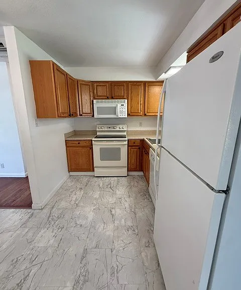 1422 W 100th Pl — Photo 5