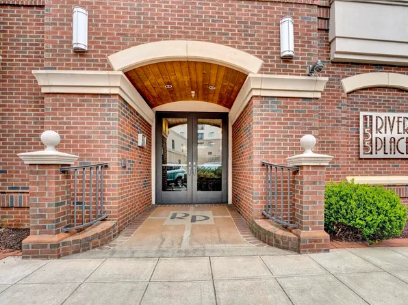 155 Riverplace Unit 305, Greenville, SC 29601