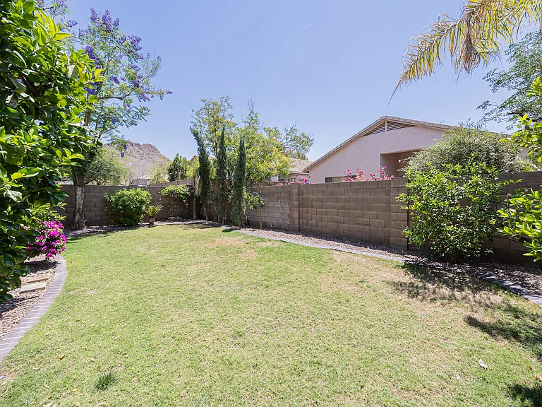 6539 W Jomax Rd — Photo 32