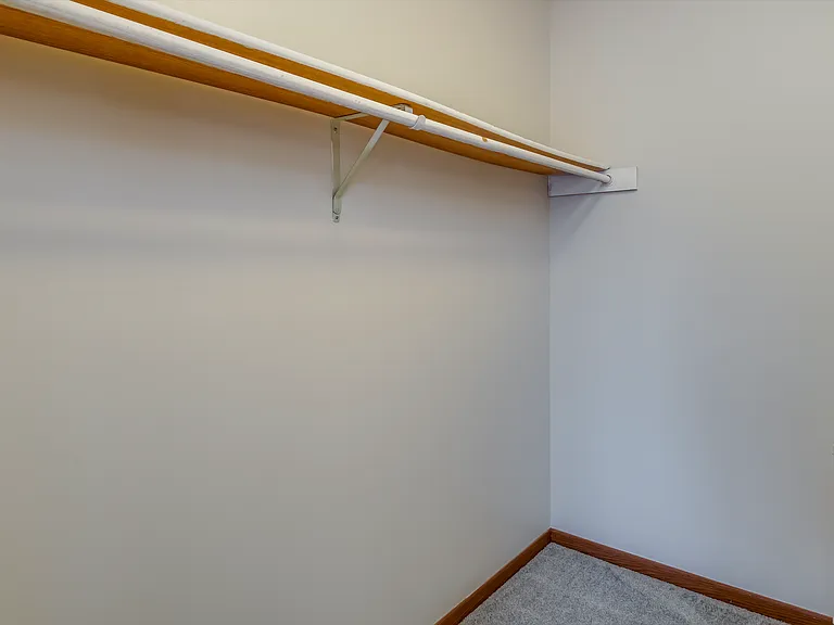 Harbor Ridge Apartments — Photo 31