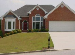 1400 Holly Manor Dr, Loganville, GA 30052