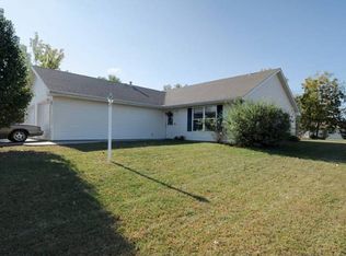 329 Sioux Dr, Ozawkie, KS 66070