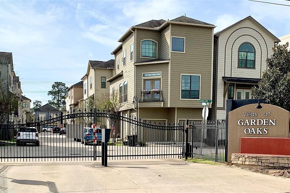 1st image of 908 Garden Oaks Ter