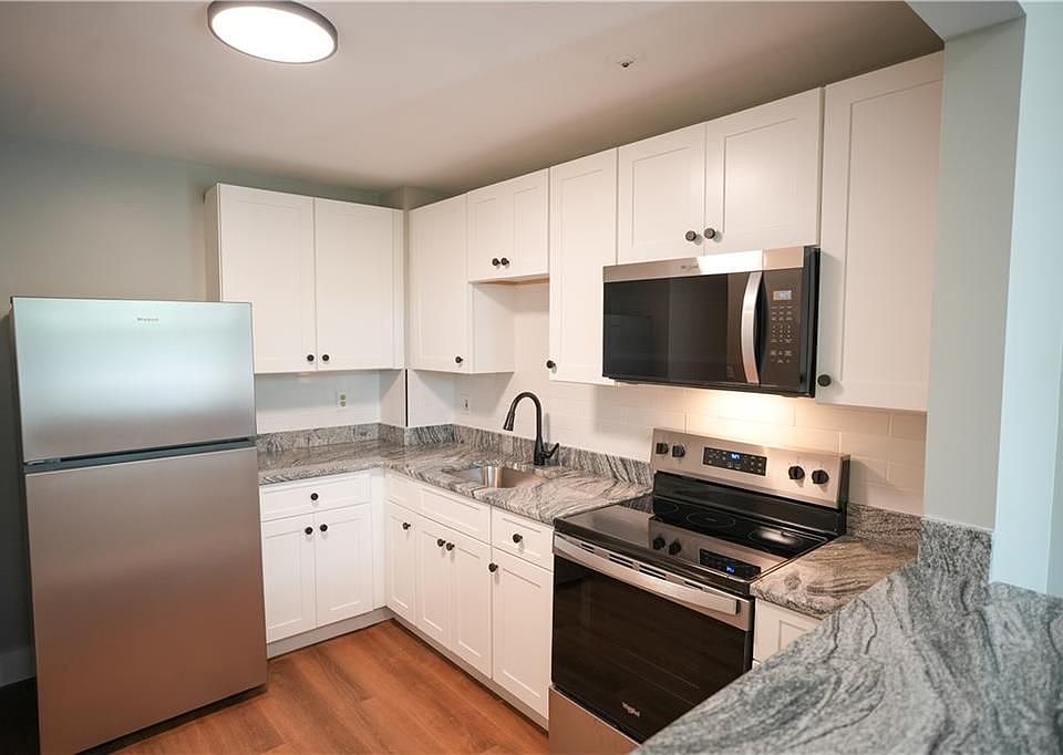 1st image of 366 Main St APT 105