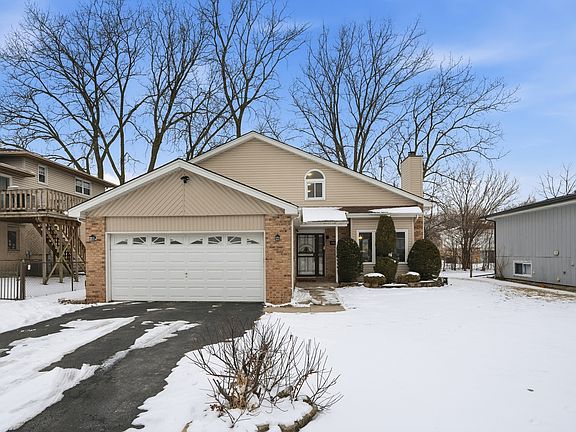 2nd image of 17910 Millstone Rd