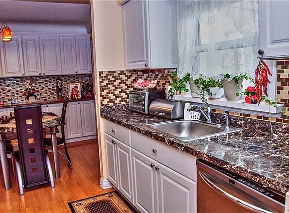 2nd image of 34735 Bridgeman St