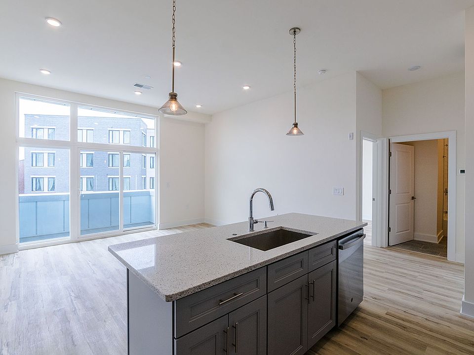 1st image of 1115 Germantown Ave #4C