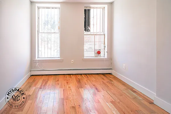 Rented by MySpaceNYC | media 3