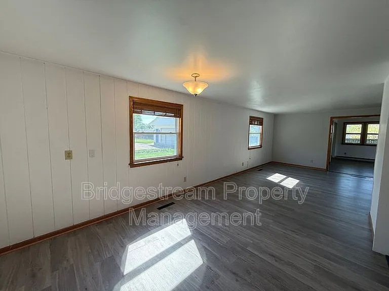 54 Benzell Dr — Photo 3