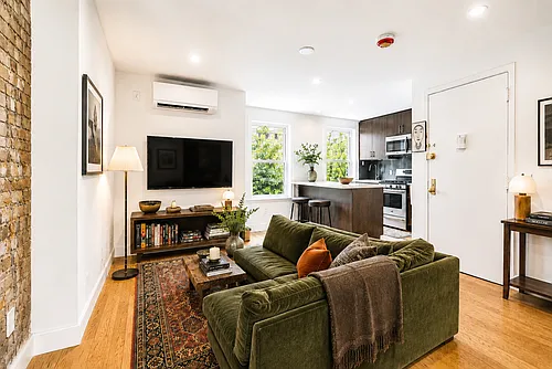 307 S 4th St #3 Photo 1
