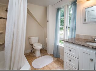 73 Division St, Hudson, OH 44236