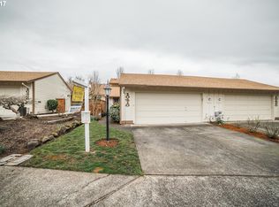 10410 SW Greenleaf Ter, Tigard, OR 97224