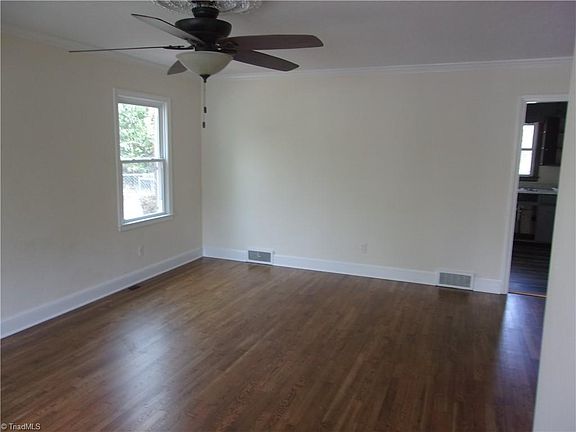 4th image of 412 Peace St