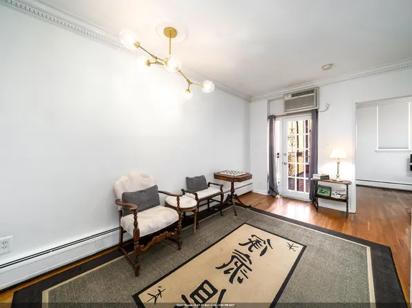 278 Monmouth Street image 1 of 25