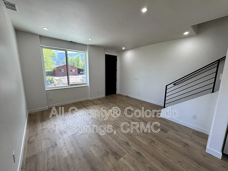 2512 W Bijou St — Photo 10