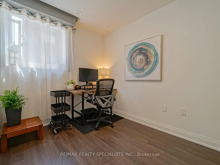 5289 Highway 7 #D902 — Photo 15