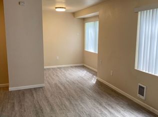 400 10th Ave #108, Seattle, WA 98122