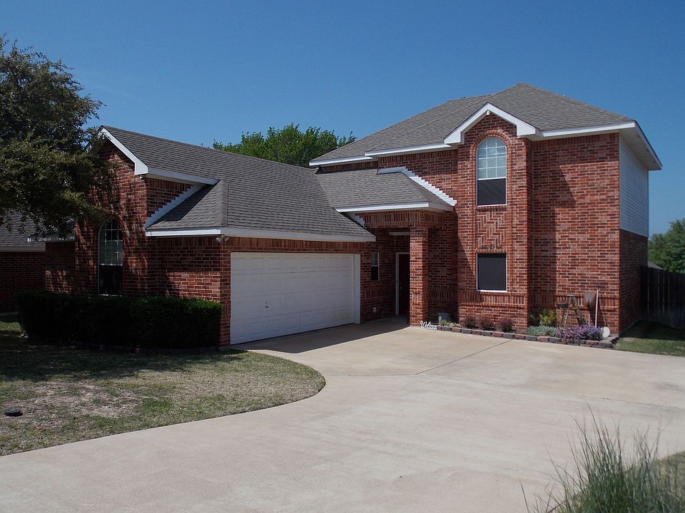211 Cody Place, Rockwall