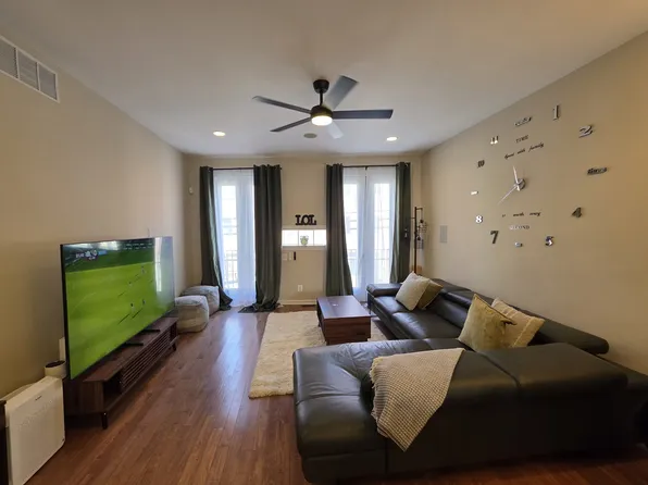 816 Carpenter St #2F, Philadelphia, PA 19147