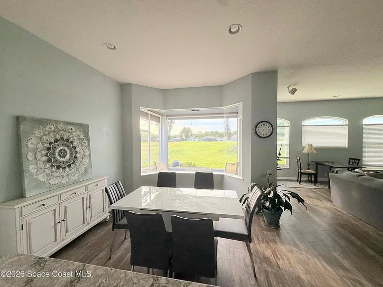 8006 Bradwick Way — Photo 6