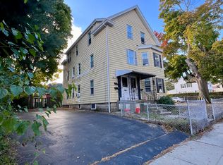 281 Walcott St FLOOR 3, Pawtucket, RI 02860