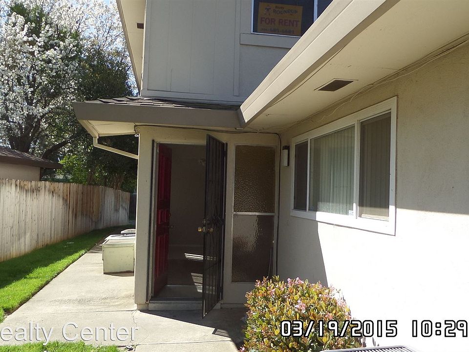 1st image of 9540 Emerald Park Dr APT 3