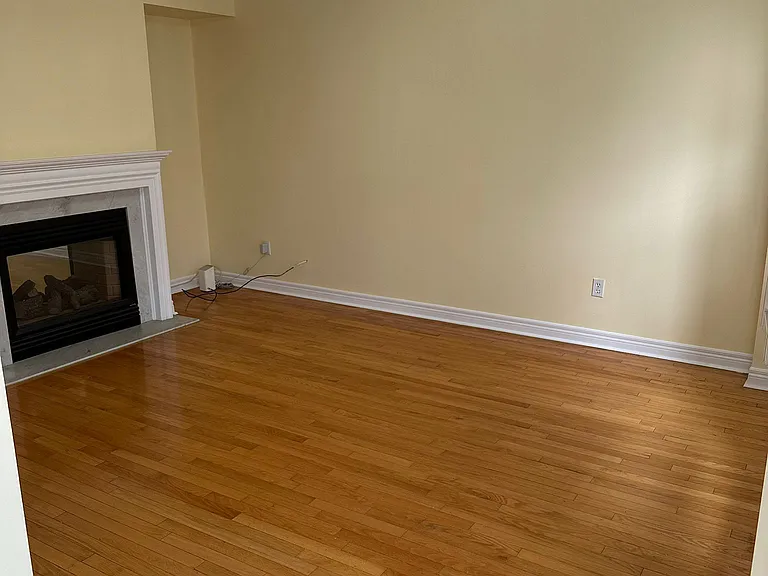 544 Matisse Pl — Photo 3
