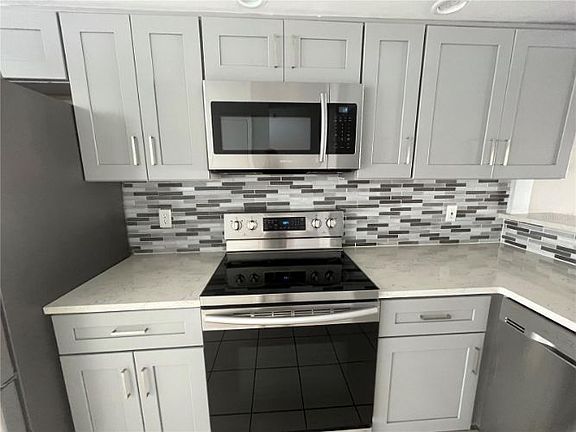 4th image of 2637 Whalebone Bay Dr
