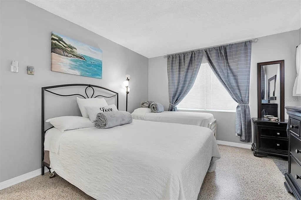 2 bed, 1.0 bath, 835 sqft, $3,150 — Photo 4