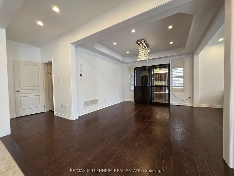 253 Easts Corners Blvd S — Photo 6