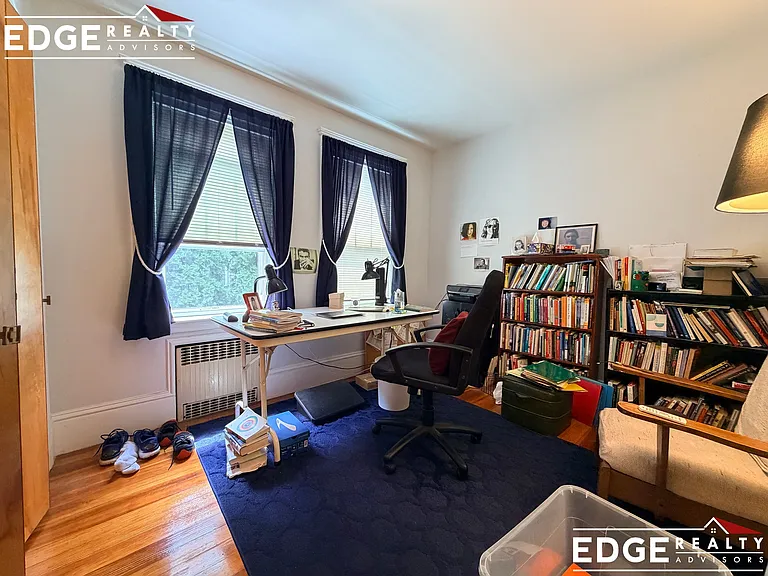 241 Boylston St — Photo 7