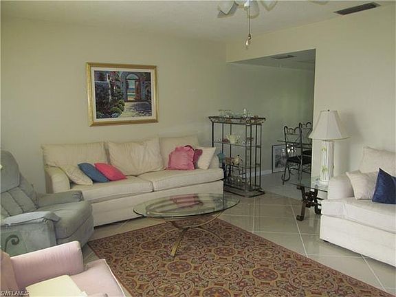 4th image of 343 Joel Blvd APT 212