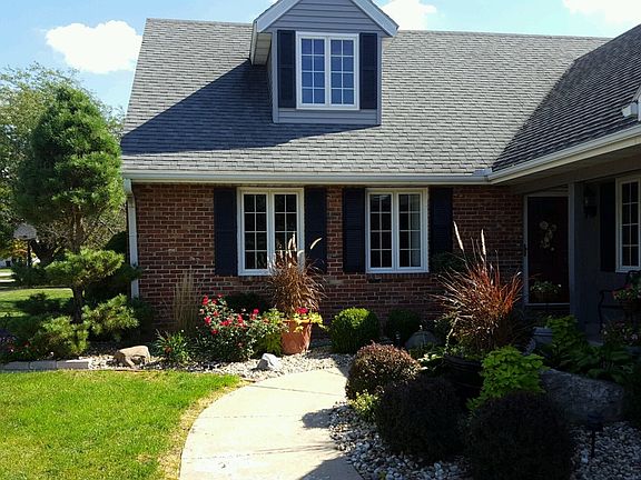 2nd image of 1010 E Forestwood St