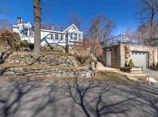 1 Wellesley Ave, Burlington, MA 01803